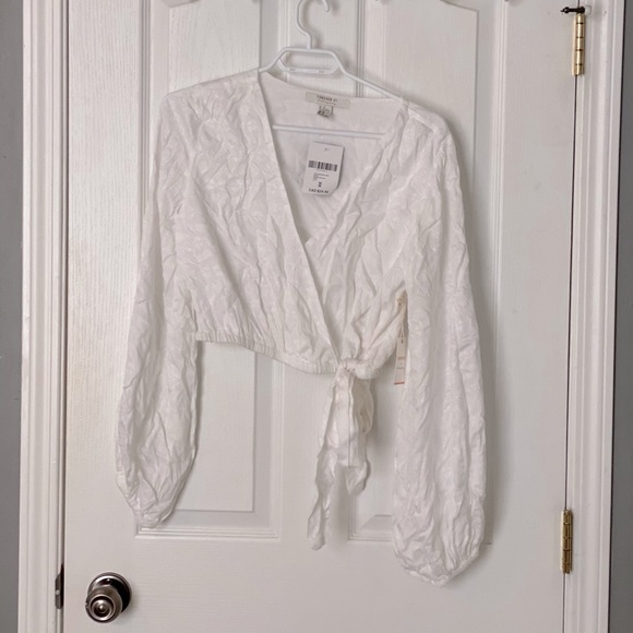 Brand new F21 - tie up white top - Picture 1 of 1